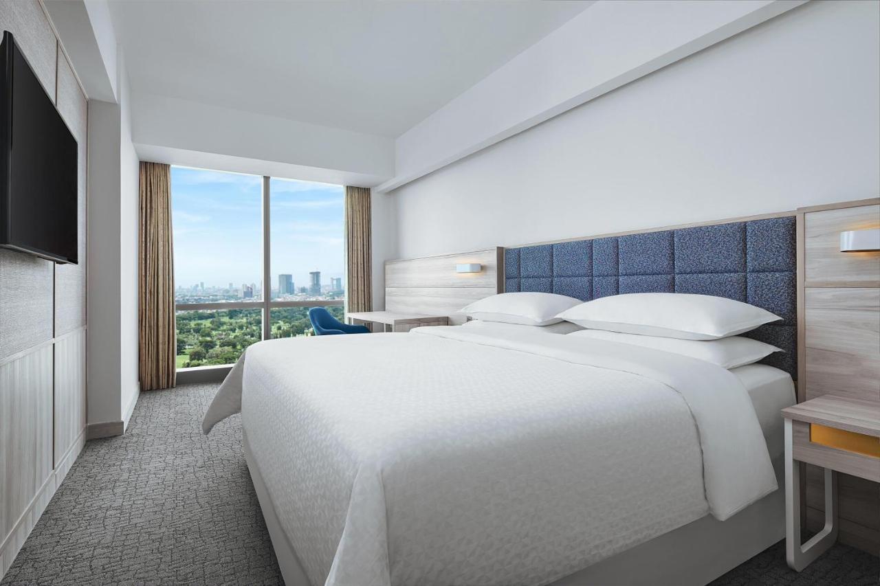 Four Points By Sheraton Surabaya, Pakuwon Indah Eksteriør billede